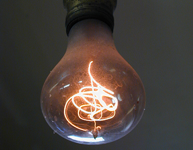 8-sai-lam-su-dung-thiet-bi-tiet-kiem-dien