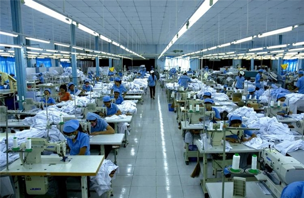 Hệ thống chiếu sáng khu may có nên dùng đèn Led công nghiệp   