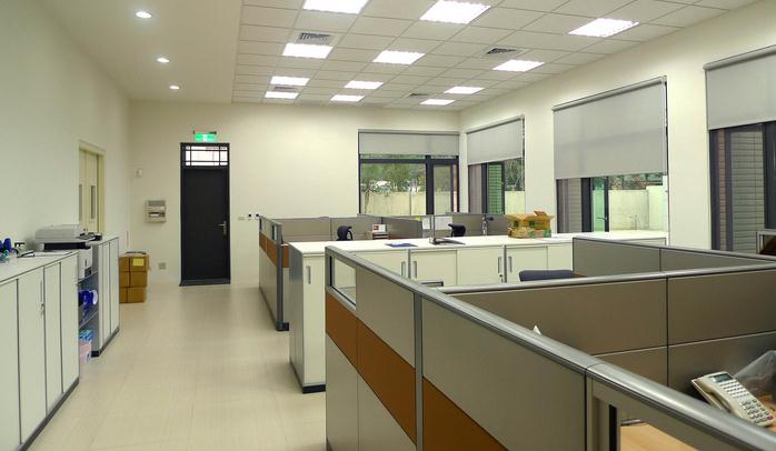 Đèn tiết kiệm điện tại nơi làm việc nên sử dụng như thế nào